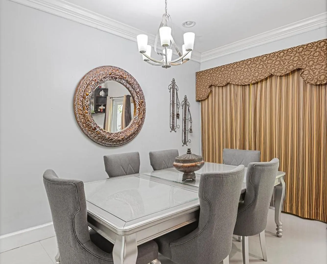 5Min Walk From Love Beach A Spacious Home In 나사우 펜션